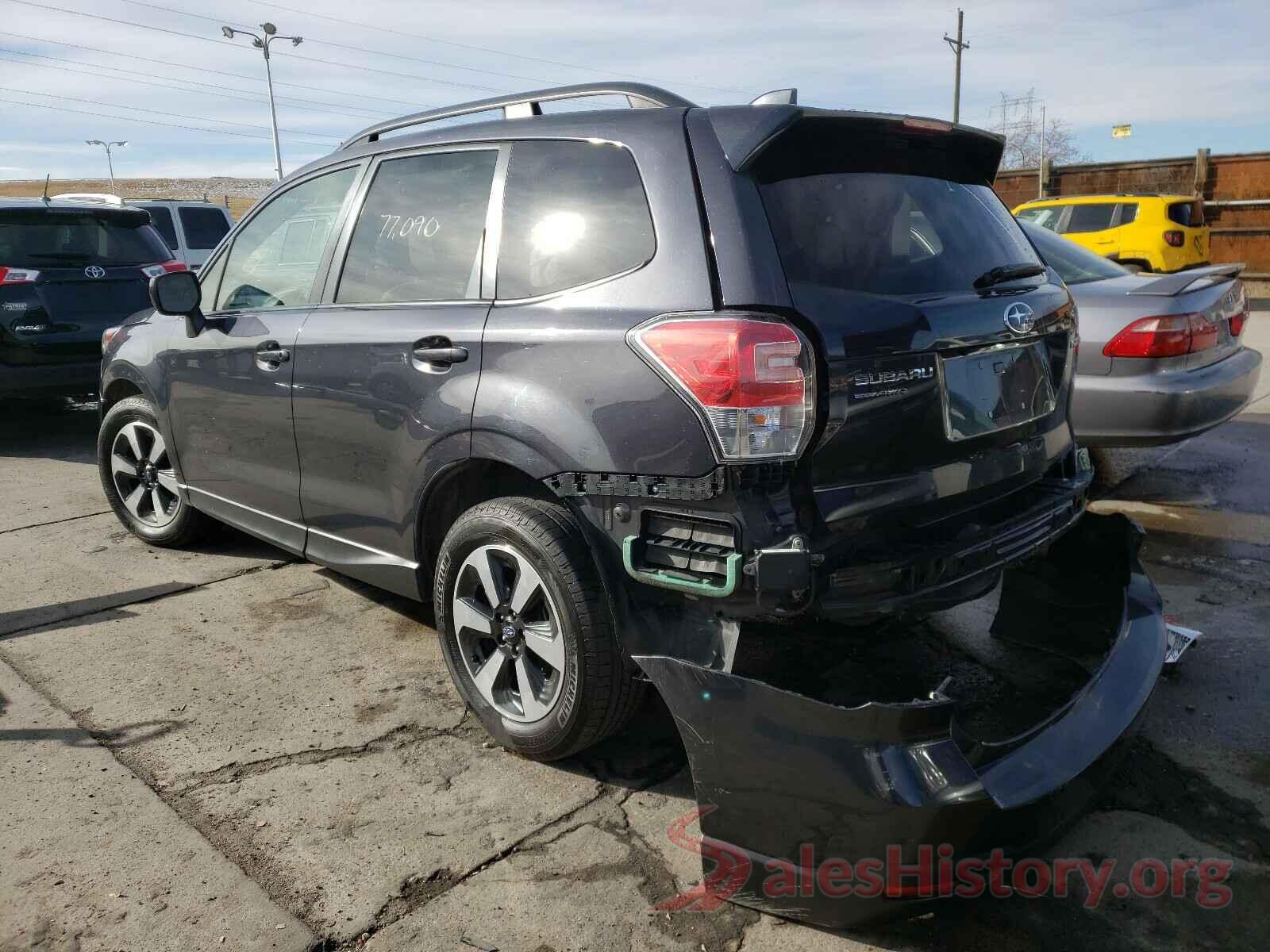 JF2SJAGC5JH538032 2018 SUBARU FORESTER