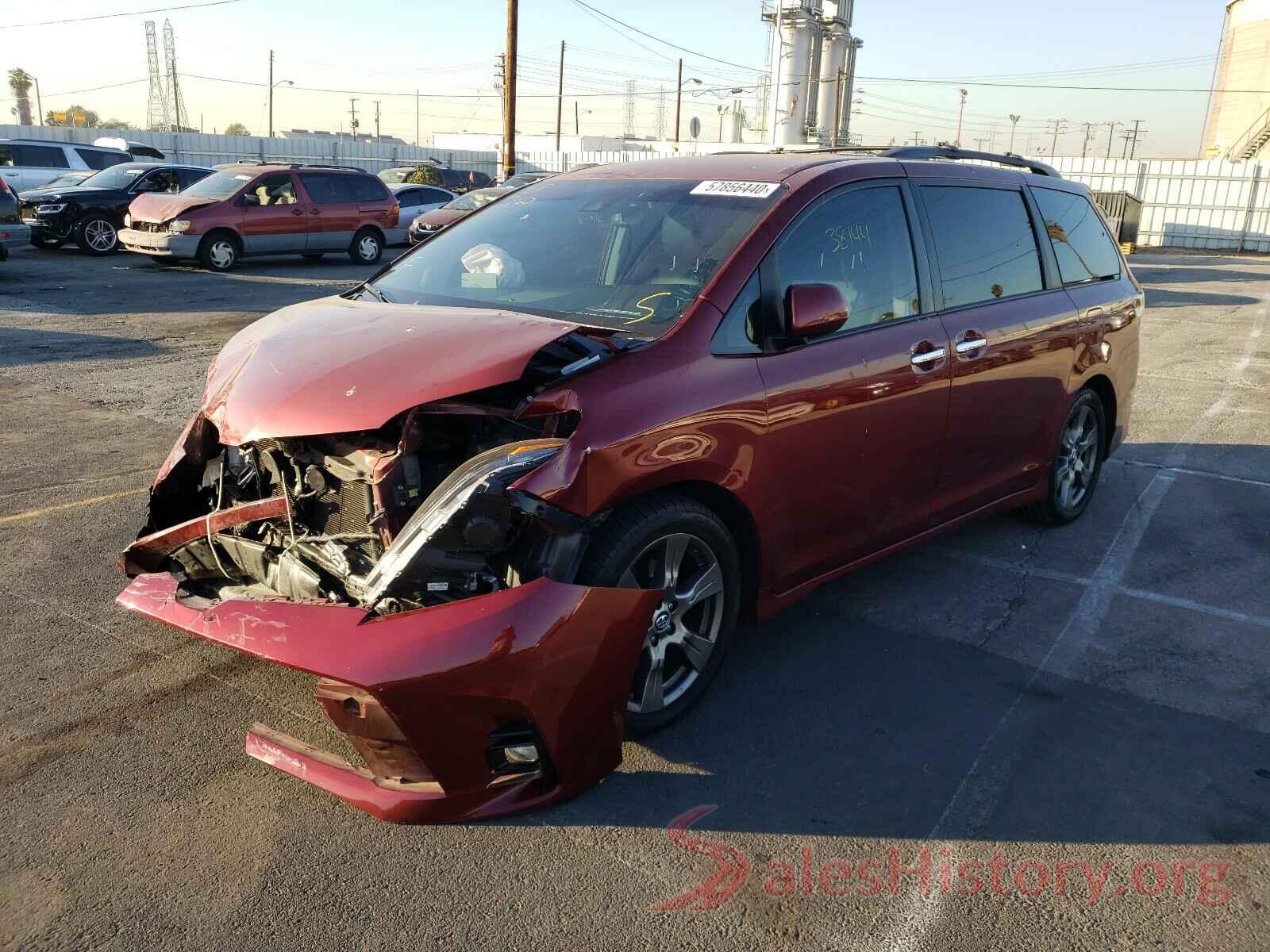 5TDXZ3DC0JS954367 2018 TOYOTA SIENNA