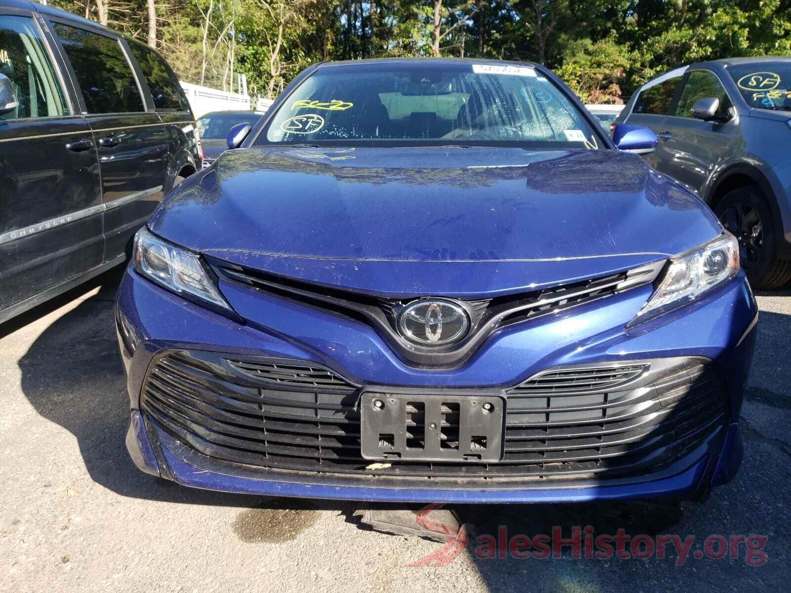 JTNB11HK8J3032806 2018 TOYOTA CAMRY