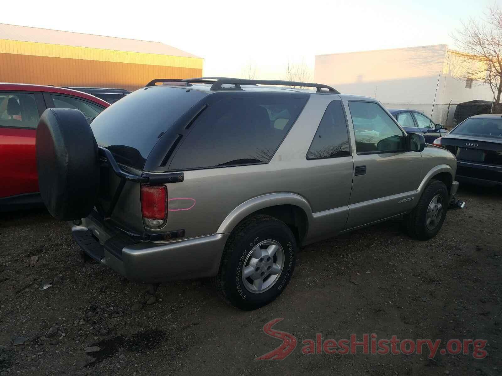 1GNCT18X05K105233 2005 CHEVROLET BLAZER