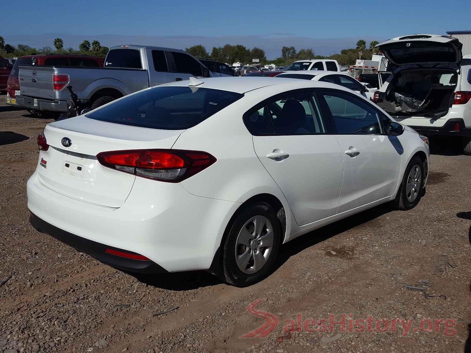 3KPFK4A79HE119207 2017 KIA FORTE