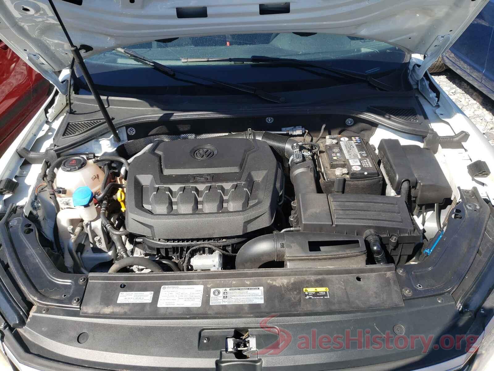 1VWAA7A31JC048705 2018 VOLKSWAGEN PASSAT