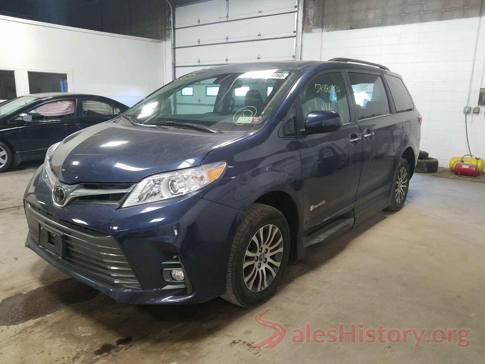 5TDYZ3DCXJS938536 2018 TOYOTA SIENNA