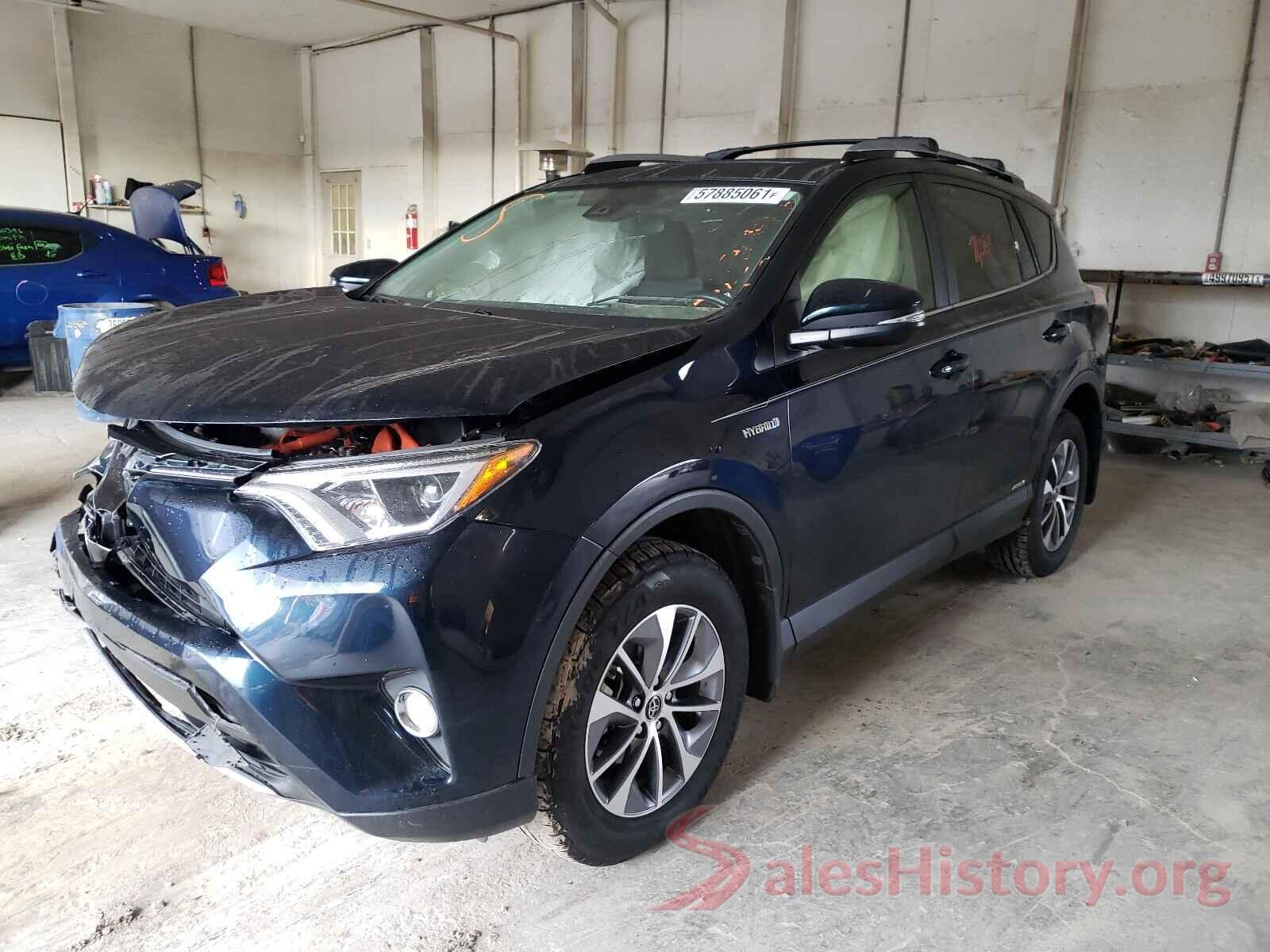 JTMRJREVXHD114654 2017 TOYOTA RAV4