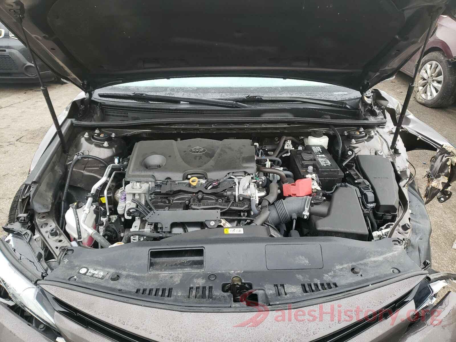 4T1B11HK6JU013004 2018 TOYOTA CAMRY