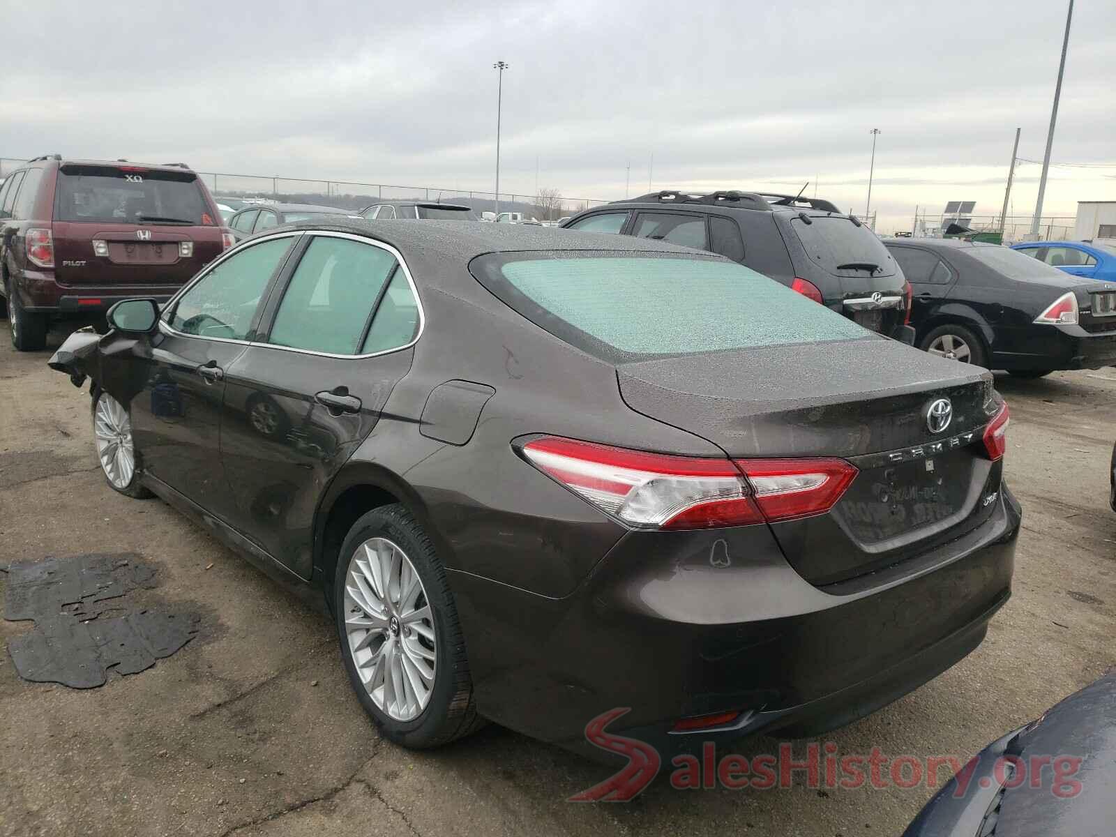 4T1B11HK6JU013004 2018 TOYOTA CAMRY