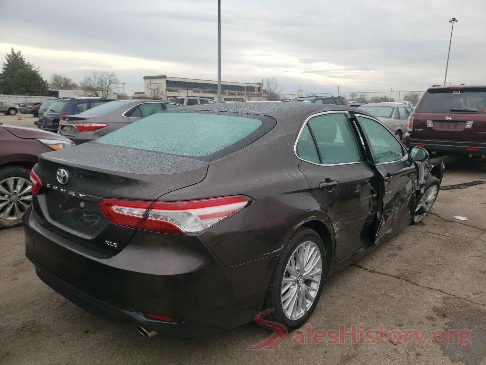 4T1B11HK6JU013004 2018 TOYOTA CAMRY