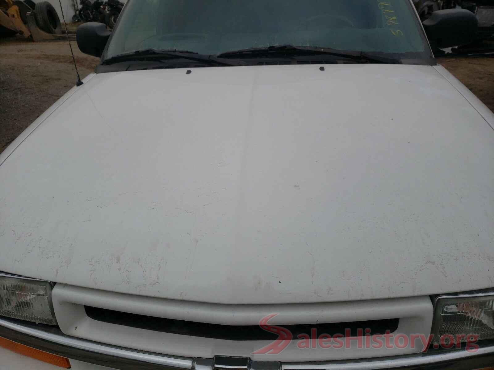 1GNCS13W42K140967 2002 CHEVROLET BLAZER