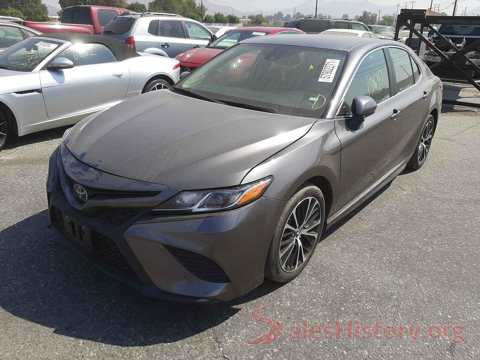 4T1B11HK0KU801679 2019 TOYOTA CAMRY