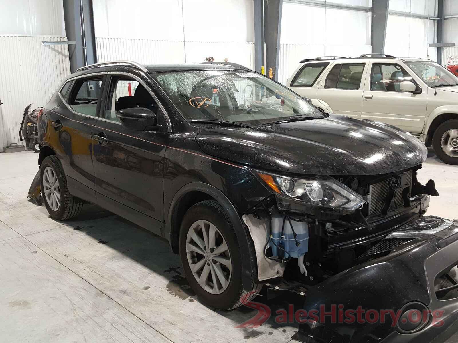 JN1BJ1CPXJW163485 2018 NISSAN ROGUE