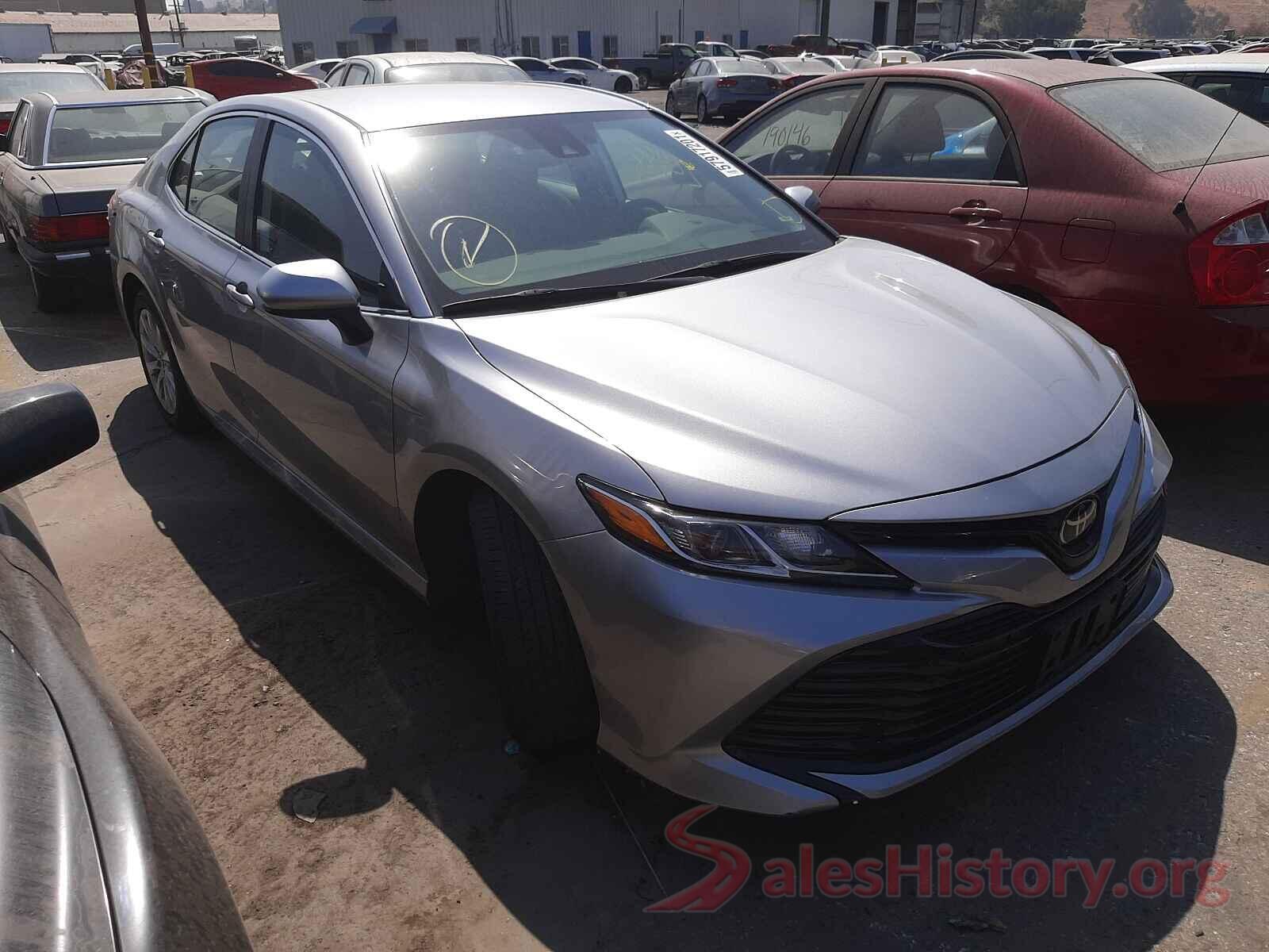 4T1B11HK7KU758121 2019 TOYOTA CAMRY