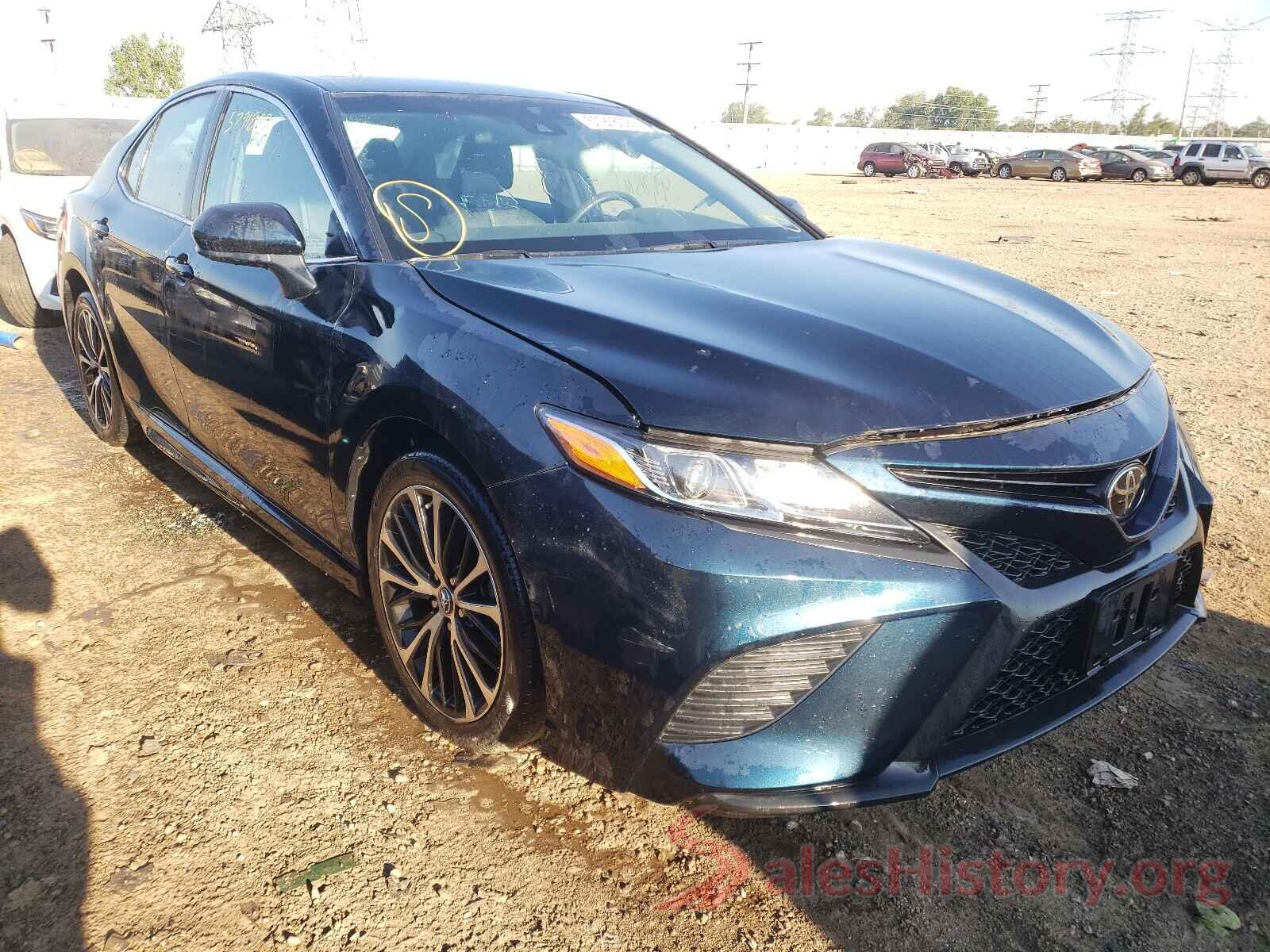 4T1B11HK1JU596453 2018 TOYOTA CAMRY