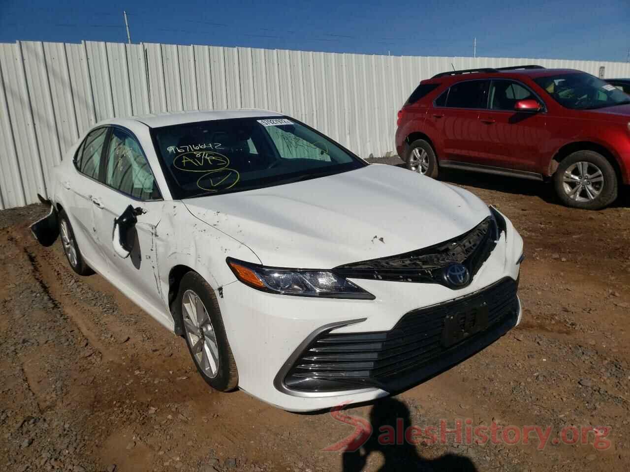 4T1C11AK3MU456231 2021 TOYOTA CAMRY