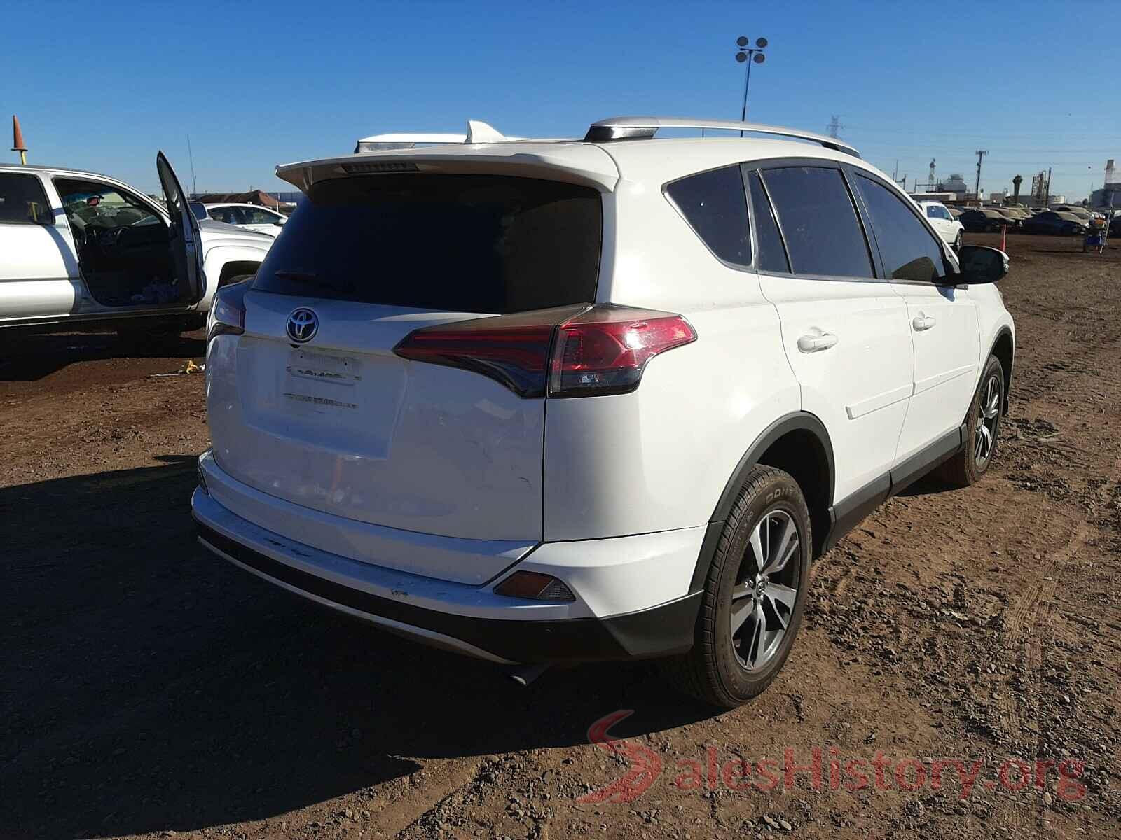 JTMWFREV9GJ082011 2016 TOYOTA RAV4