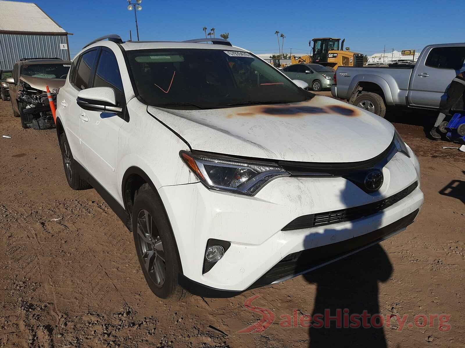 JTMWFREV9GJ082011 2016 TOYOTA RAV4