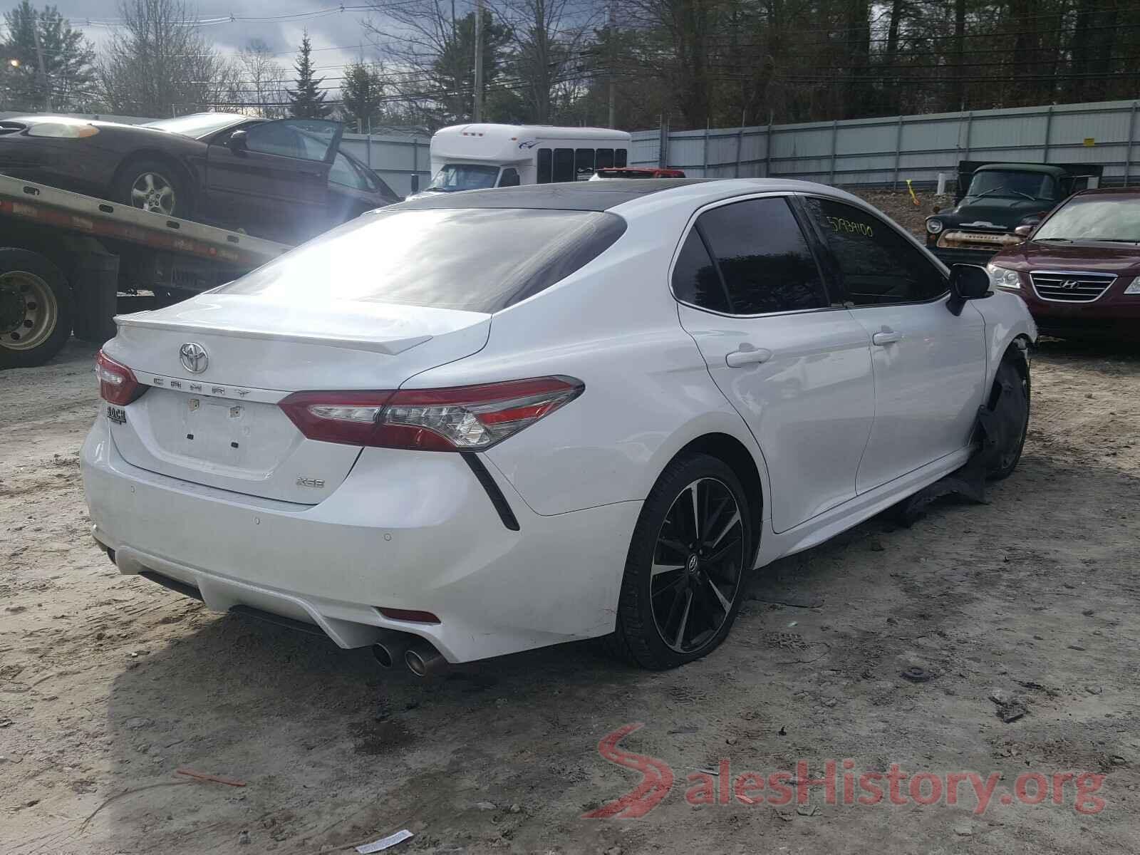 4T1B61HK7JU014180 2018 TOYOTA CAMRY