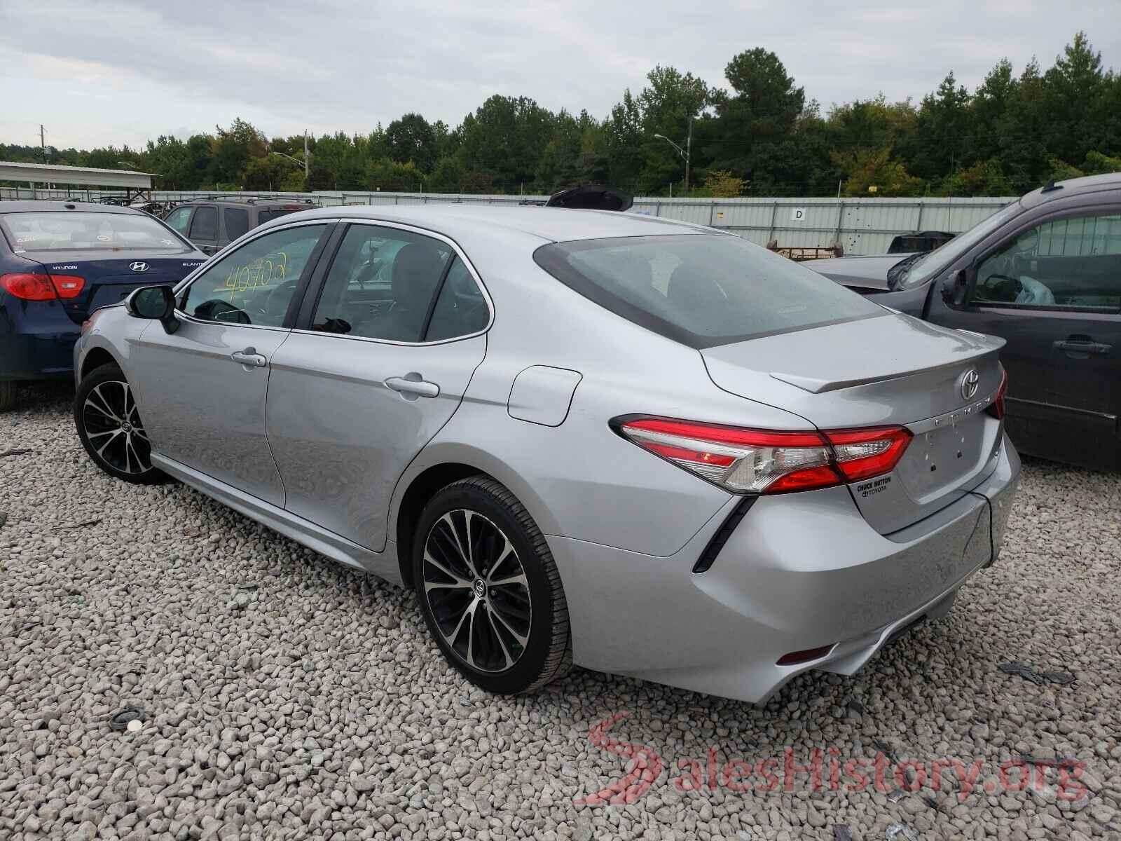 4T1B11HK1JU586747 2018 TOYOTA CAMRY