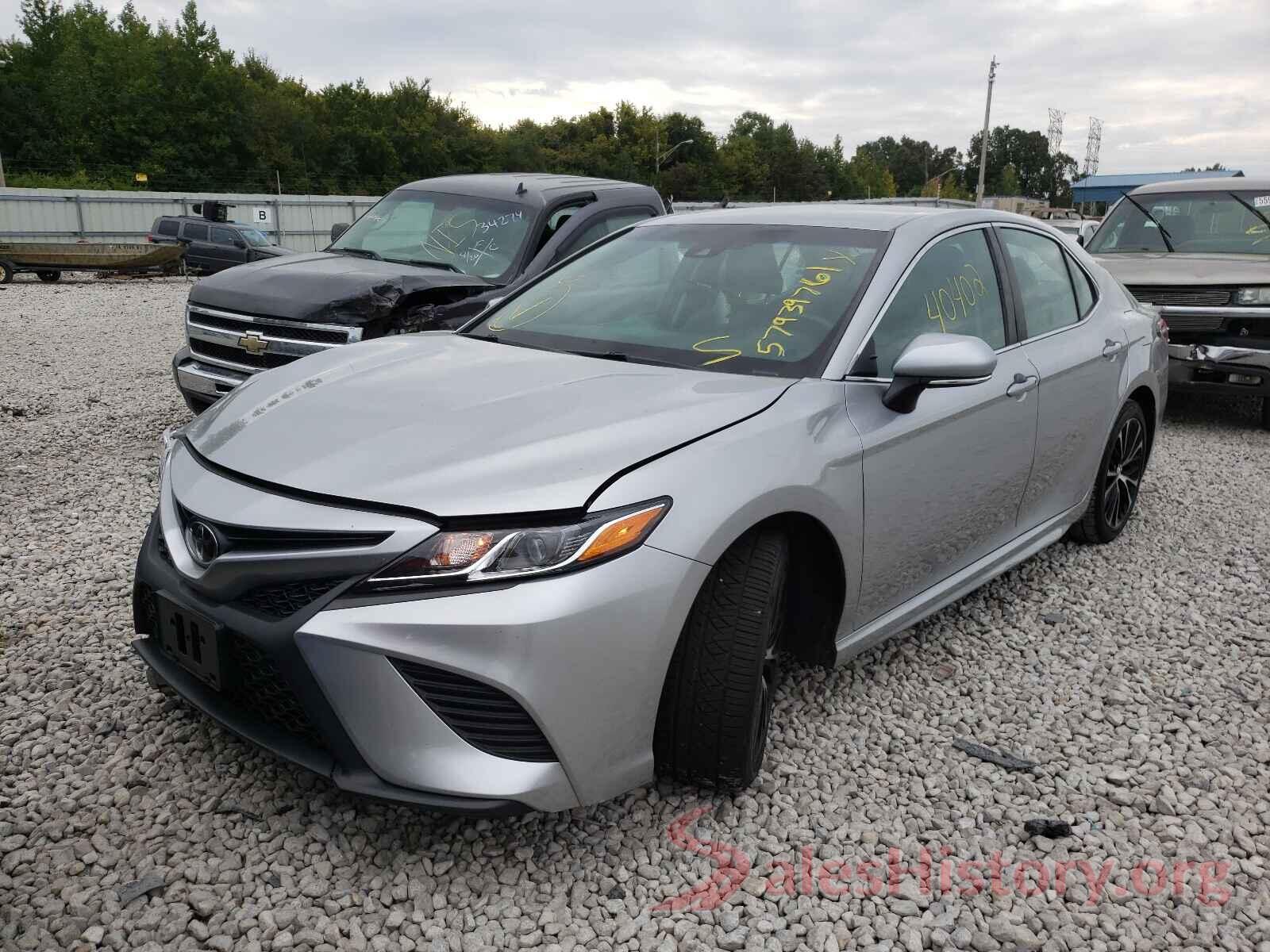 4T1B11HK1JU586747 2018 TOYOTA CAMRY