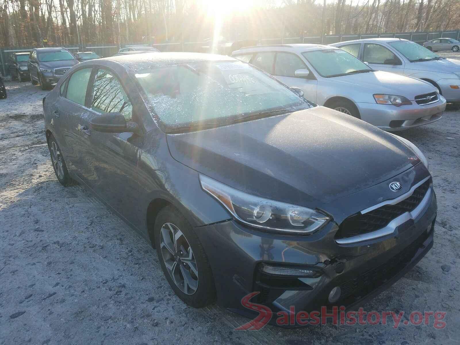 3KPF24AD1KE136256 2019 KIA FORTE