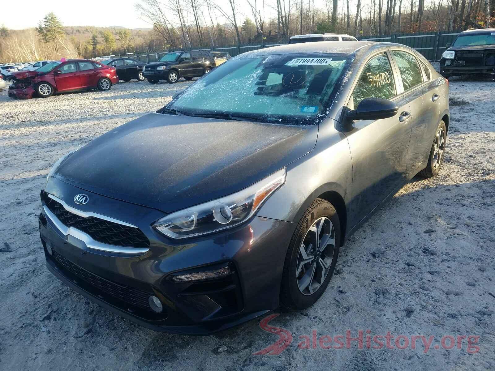 3KPF24AD1KE136256 2019 KIA FORTE