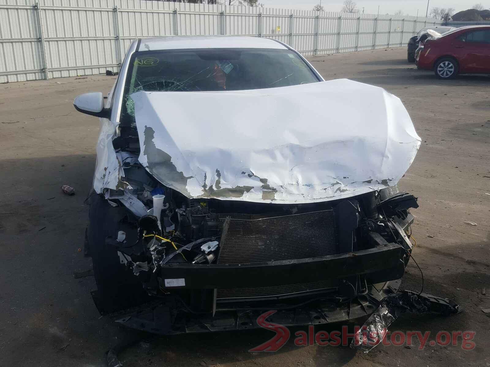 5NPD84LF3JH318104 2018 HYUNDAI ELANTRA