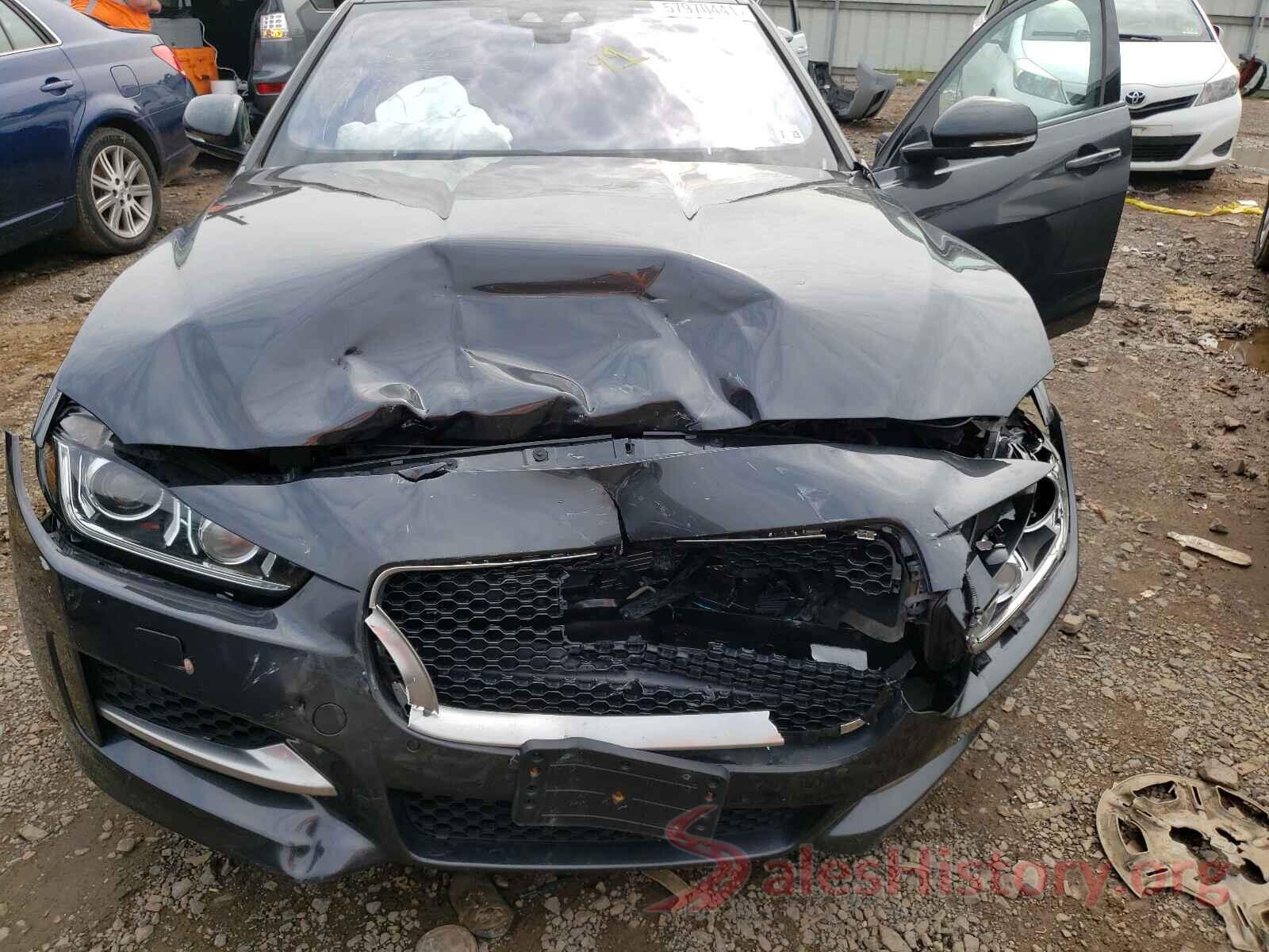 SAJAL4FX7JCP18461 2018 JAGUAR XE