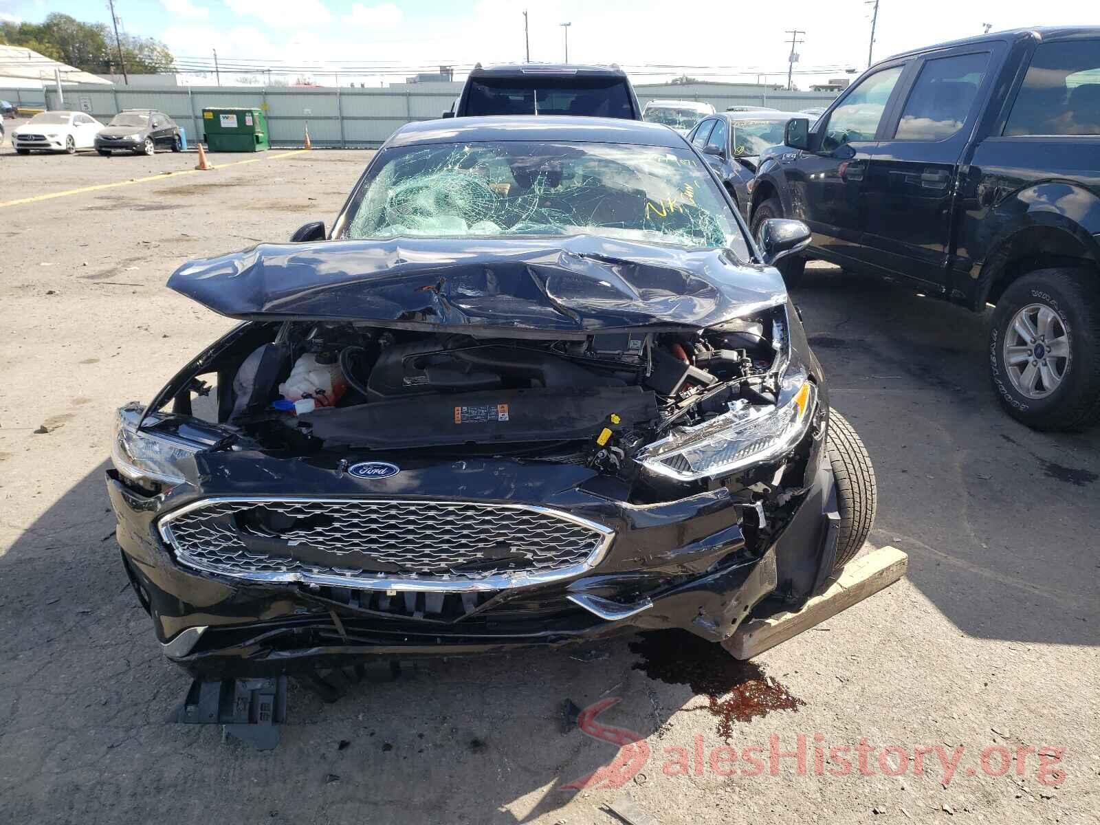 3FA6P0SU5KR212925 2019 FORD FUSION