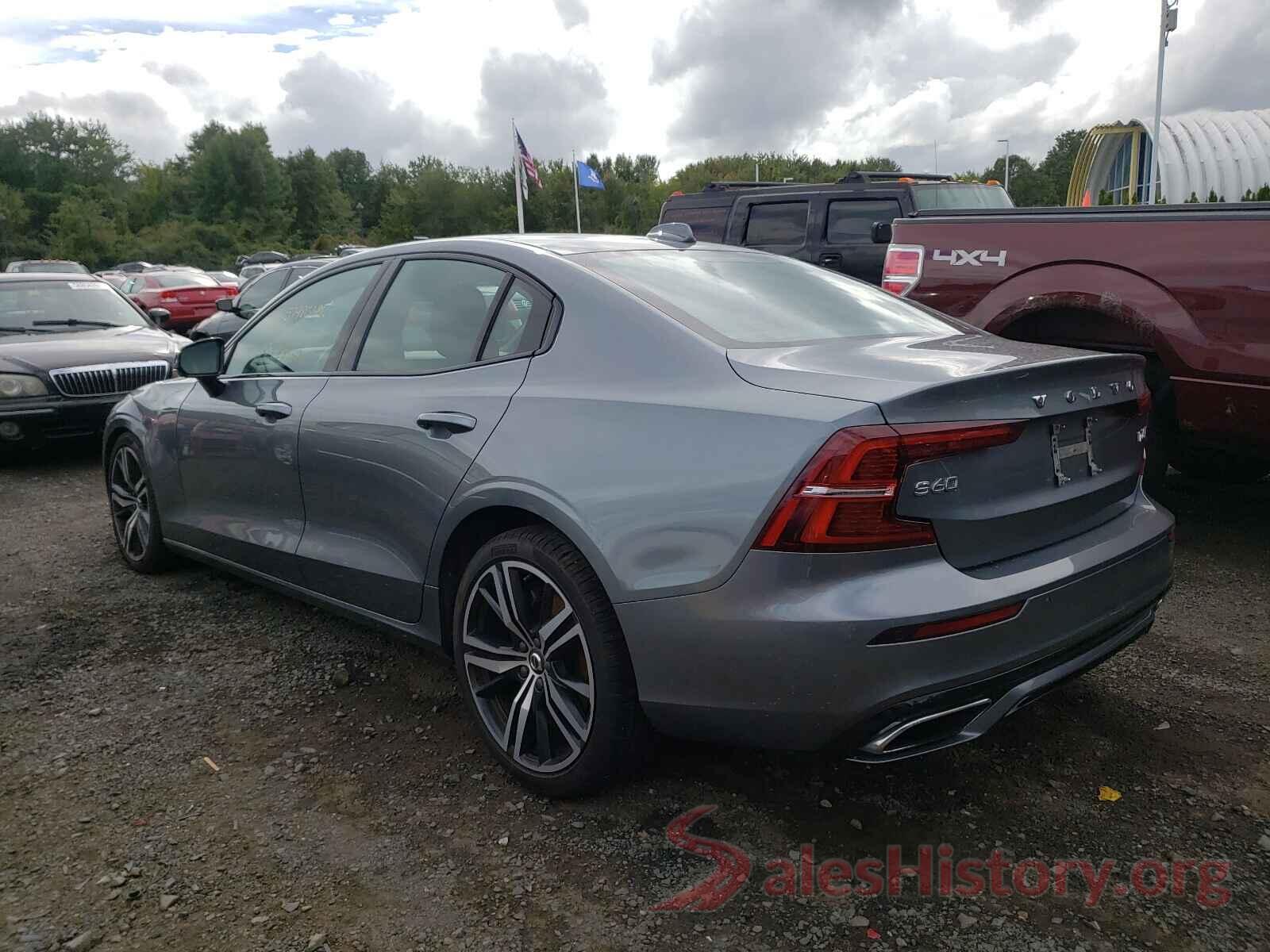 7JRA22TM2KG003227 2019 VOLVO S60