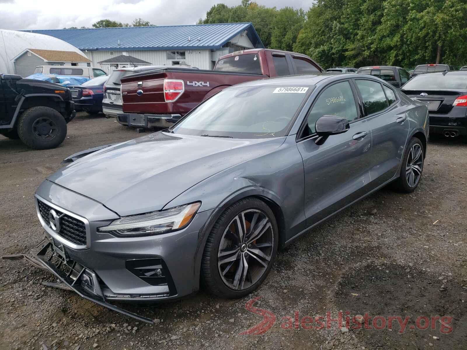 7JRA22TM2KG003227 2019 VOLVO S60