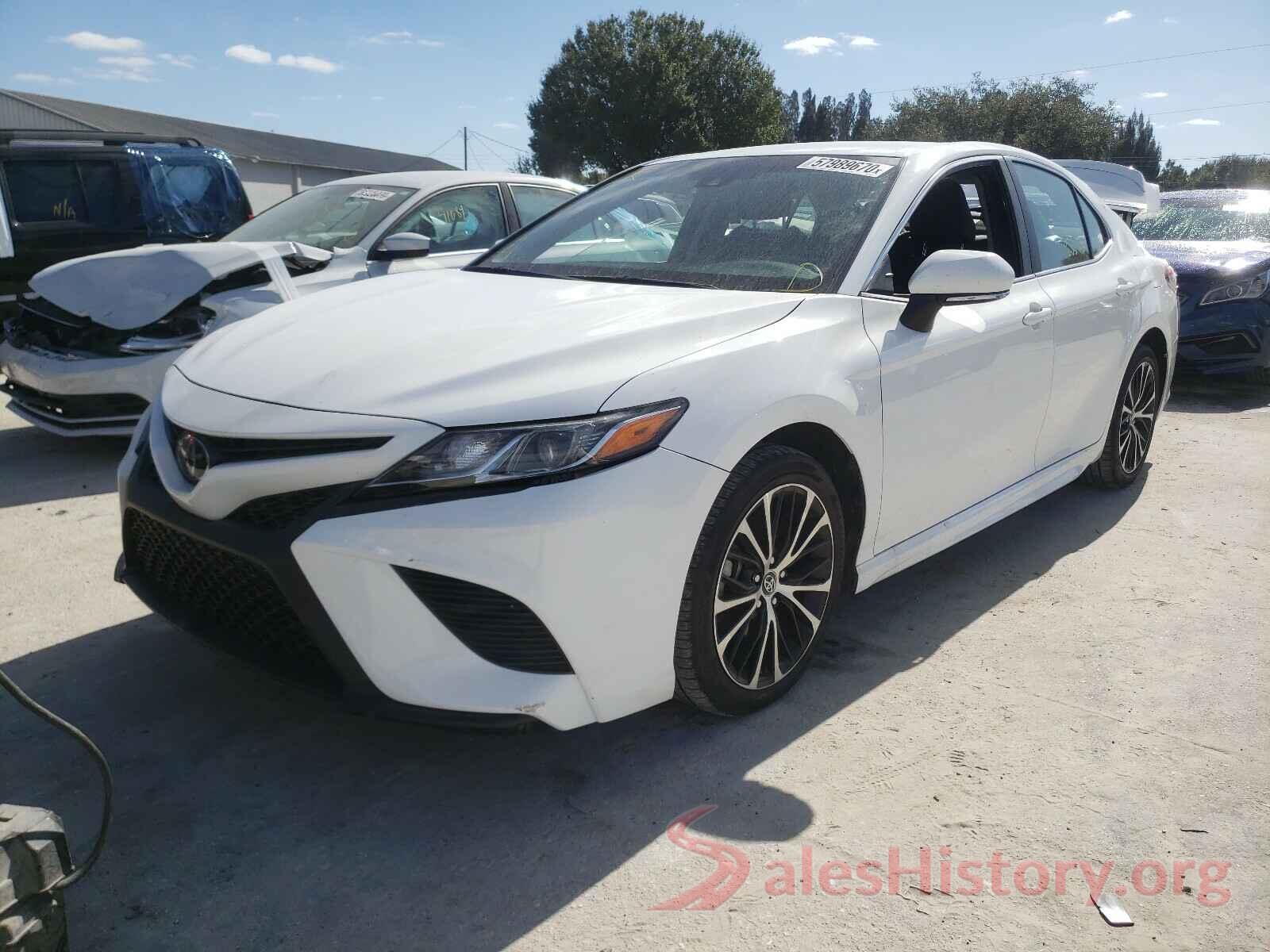 4T1B11HK9JU634544 2018 TOYOTA CAMRY