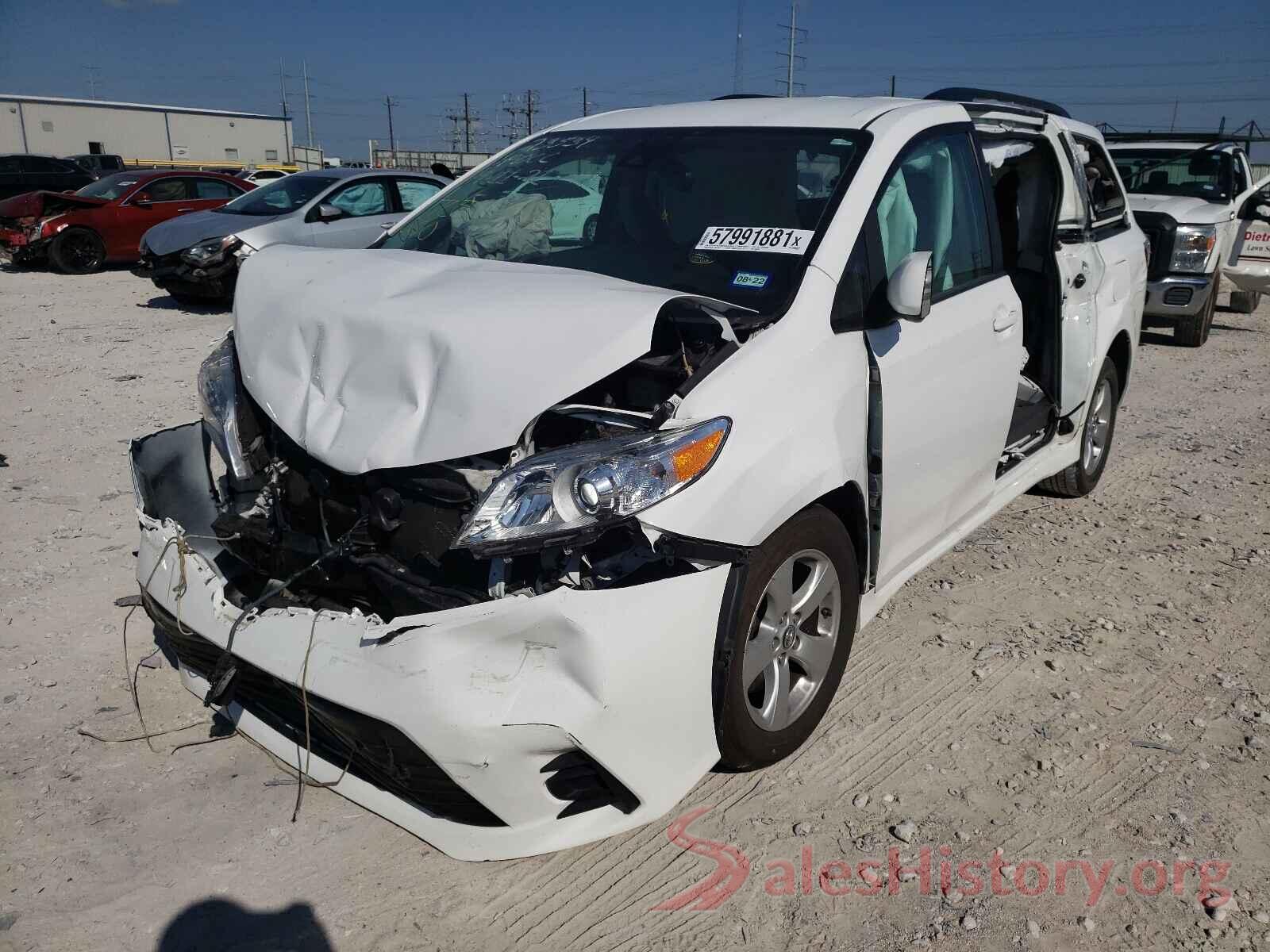 5TDKZ3DC3JS904928 2018 TOYOTA SIENNA