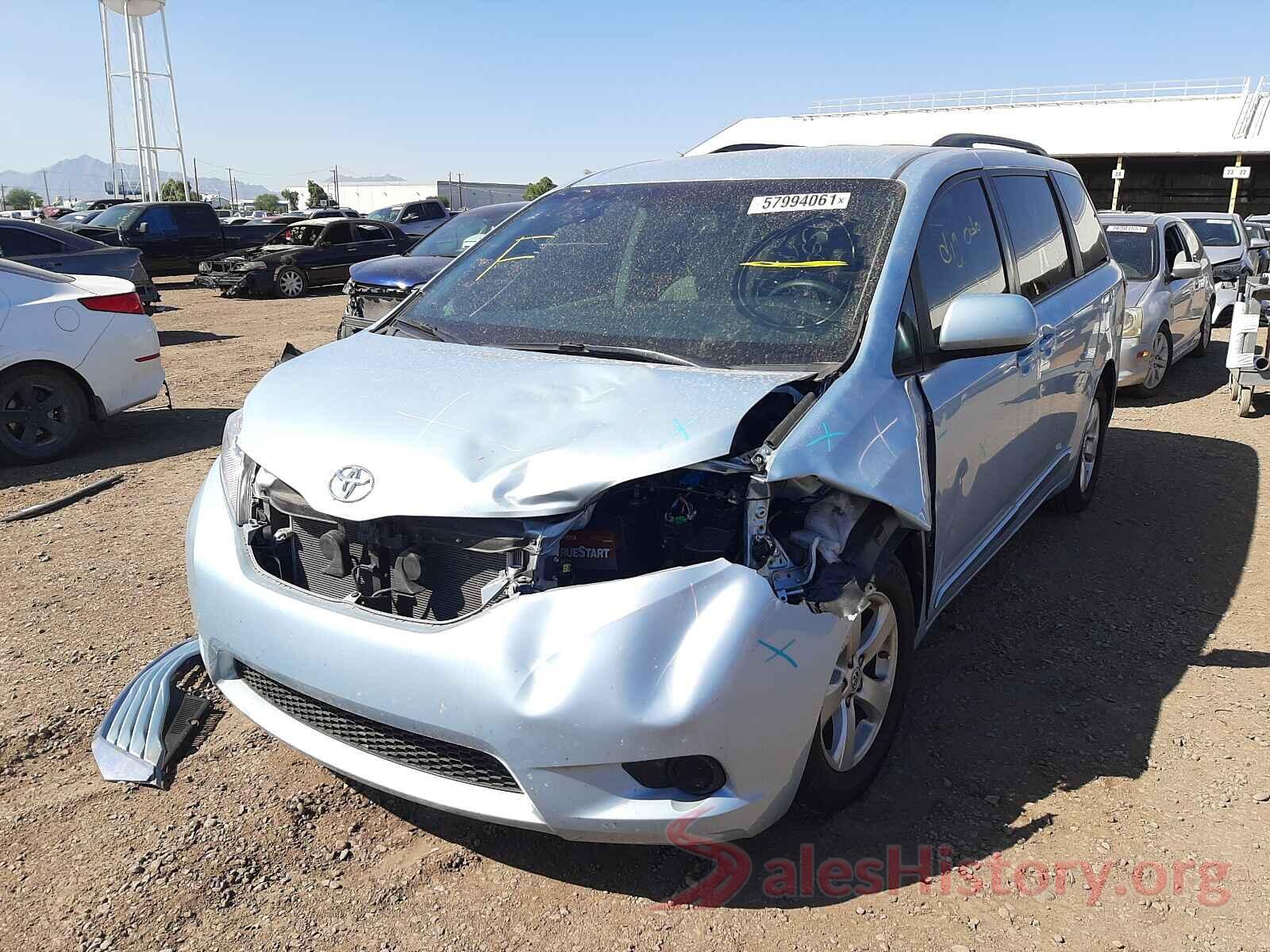 5TDKZ3DCXHS891797 2017 TOYOTA SIENNA