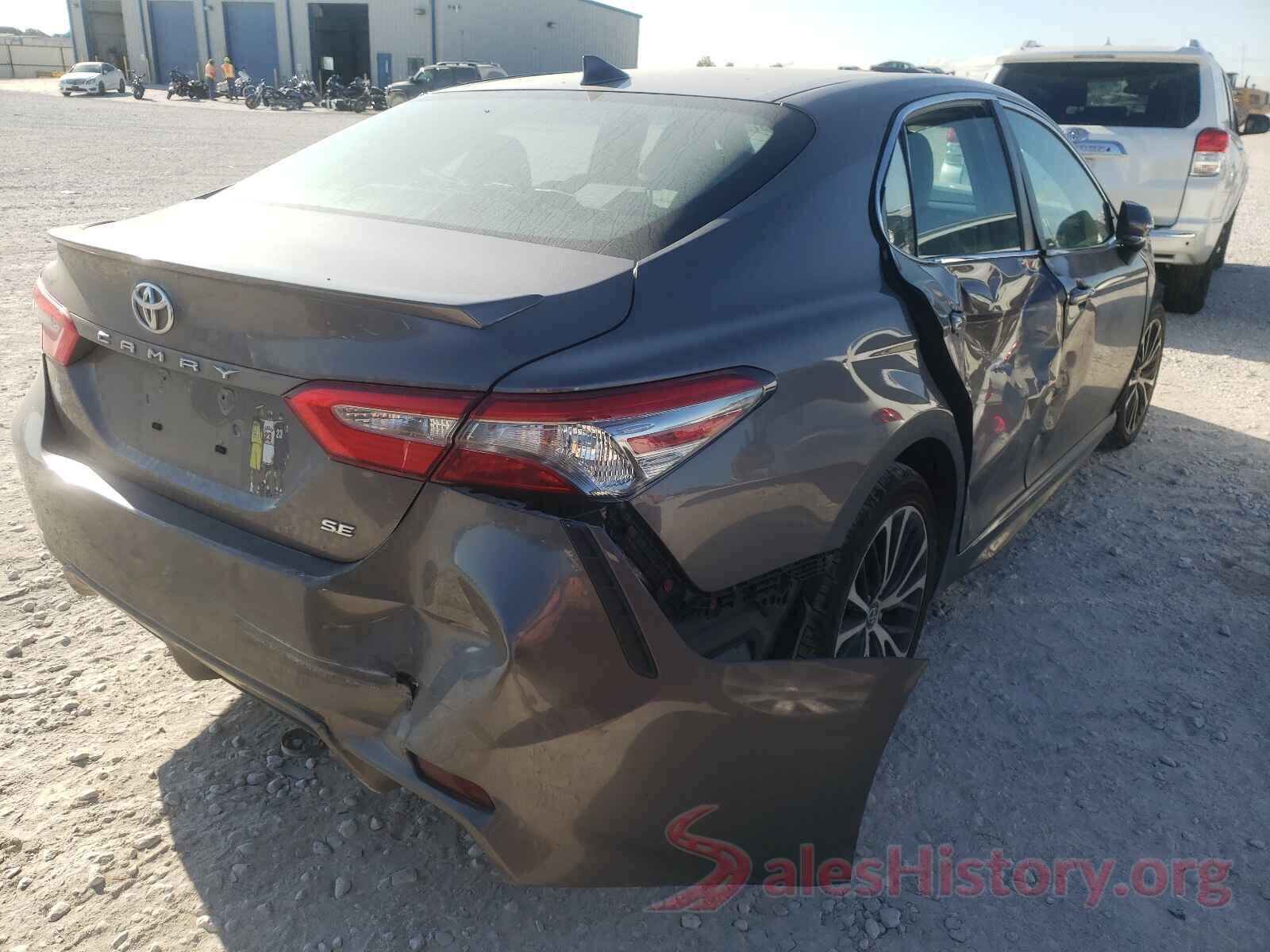 4T1B11HK3JU509930 2018 TOYOTA CAMRY