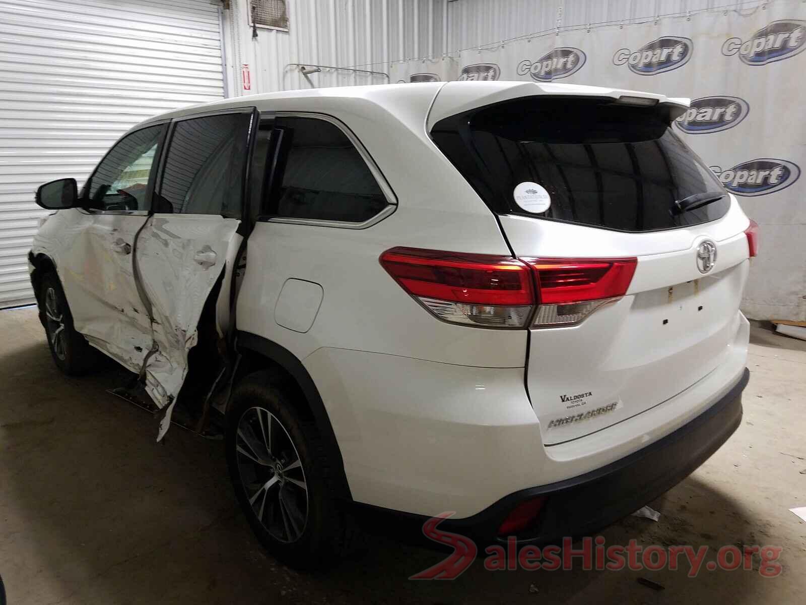 5TDZARFH2JS033845 2018 TOYOTA HIGHLANDER