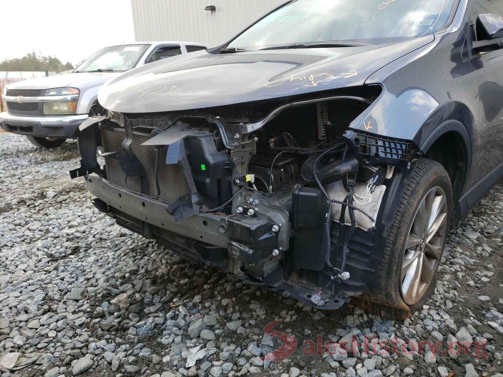 2T3YFREV5JW467468 2018 TOYOTA RAV4