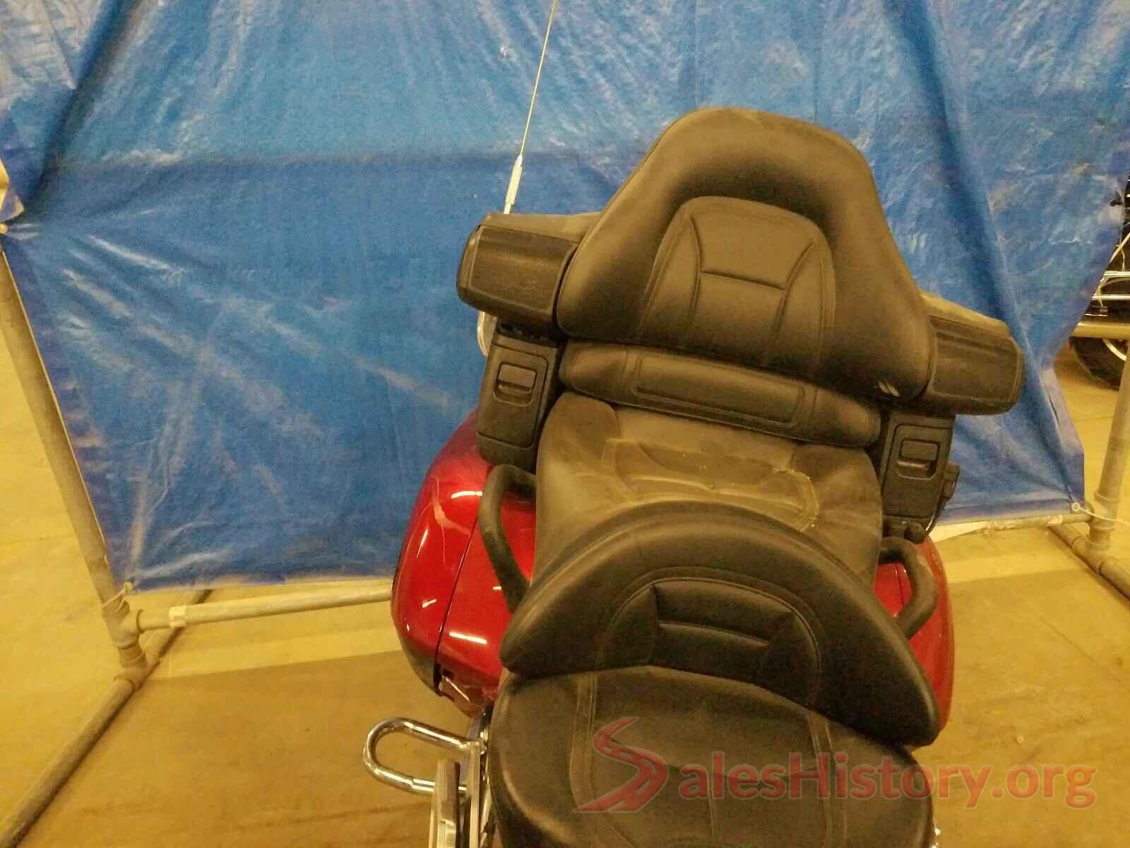 JH2SC68L9CK001844 2012 HONDA GL CYCLE