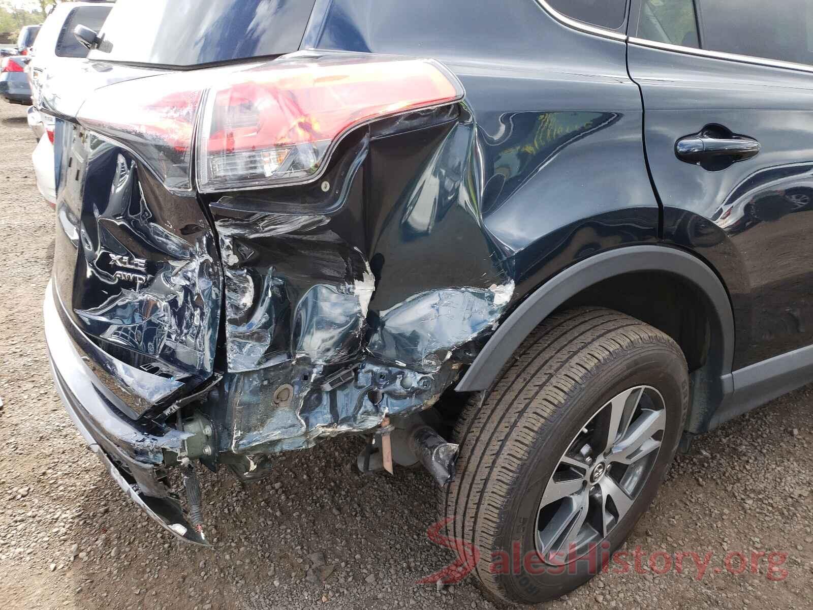 2T3RFREV5JW801714 2018 TOYOTA RAV4