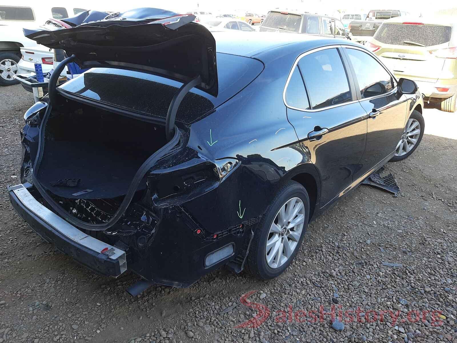 4T1B11HK5JU058175 2018 TOYOTA CAMRY