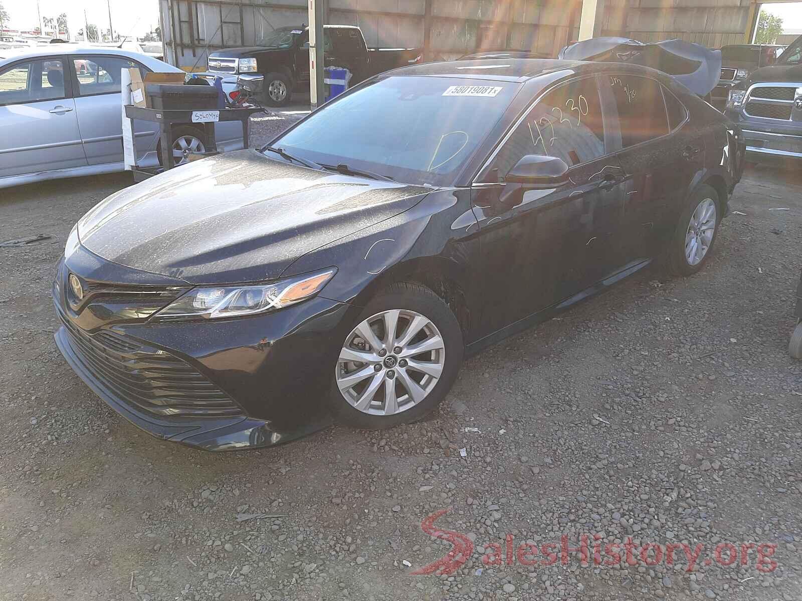 4T1B11HK5JU058175 2018 TOYOTA CAMRY