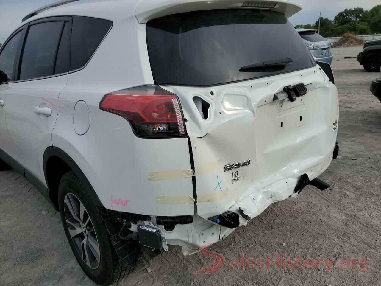 2T3RFREV5JW842683 2018 TOYOTA RAV4