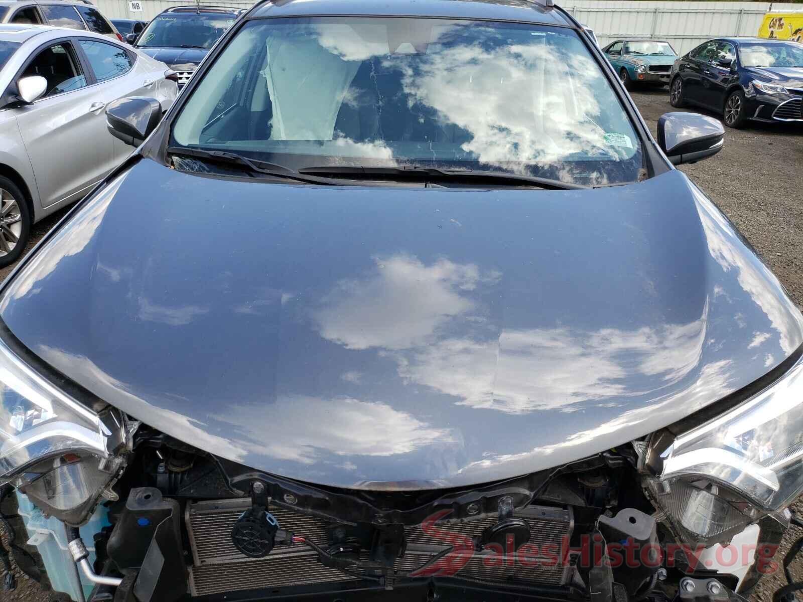 JTMDJREV4JD170802 2018 TOYOTA RAV4