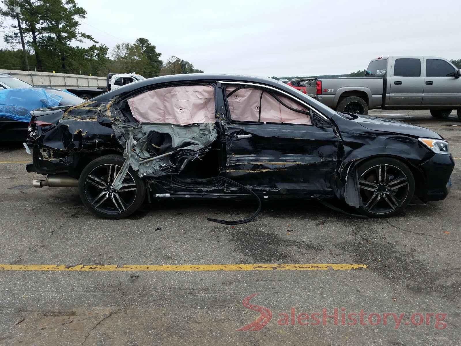 1HGCR2F51HA262912 2017 HONDA ACCORD