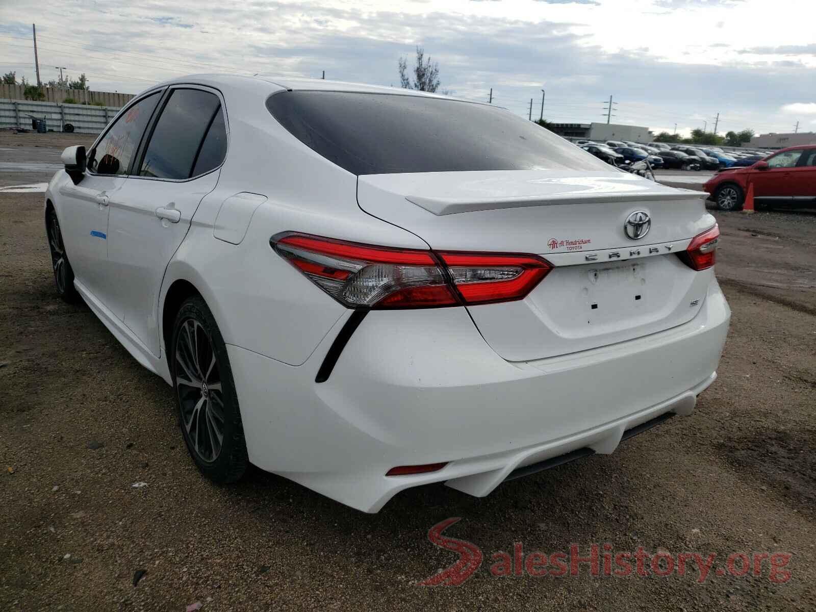 4T1B11HK3JU624656 2018 TOYOTA CAMRY