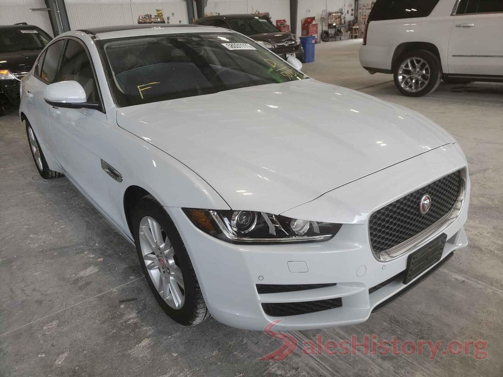 SAJAJ4FXXJCP35020 2018 JAGUAR XE