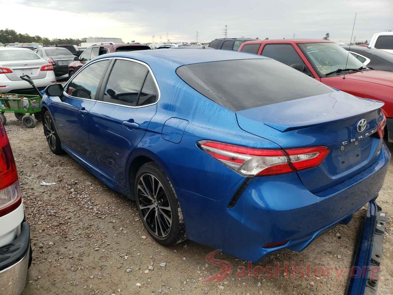 4T1B11HK8JU155371 2018 TOYOTA CAMRY