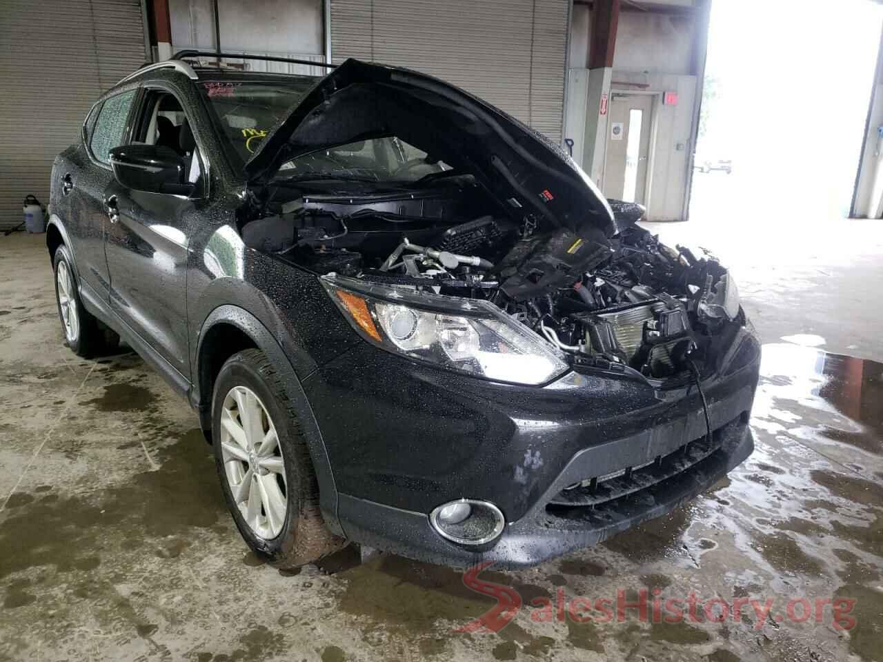 JN1BJ1CR8JW286817 2018 NISSAN ROGUE