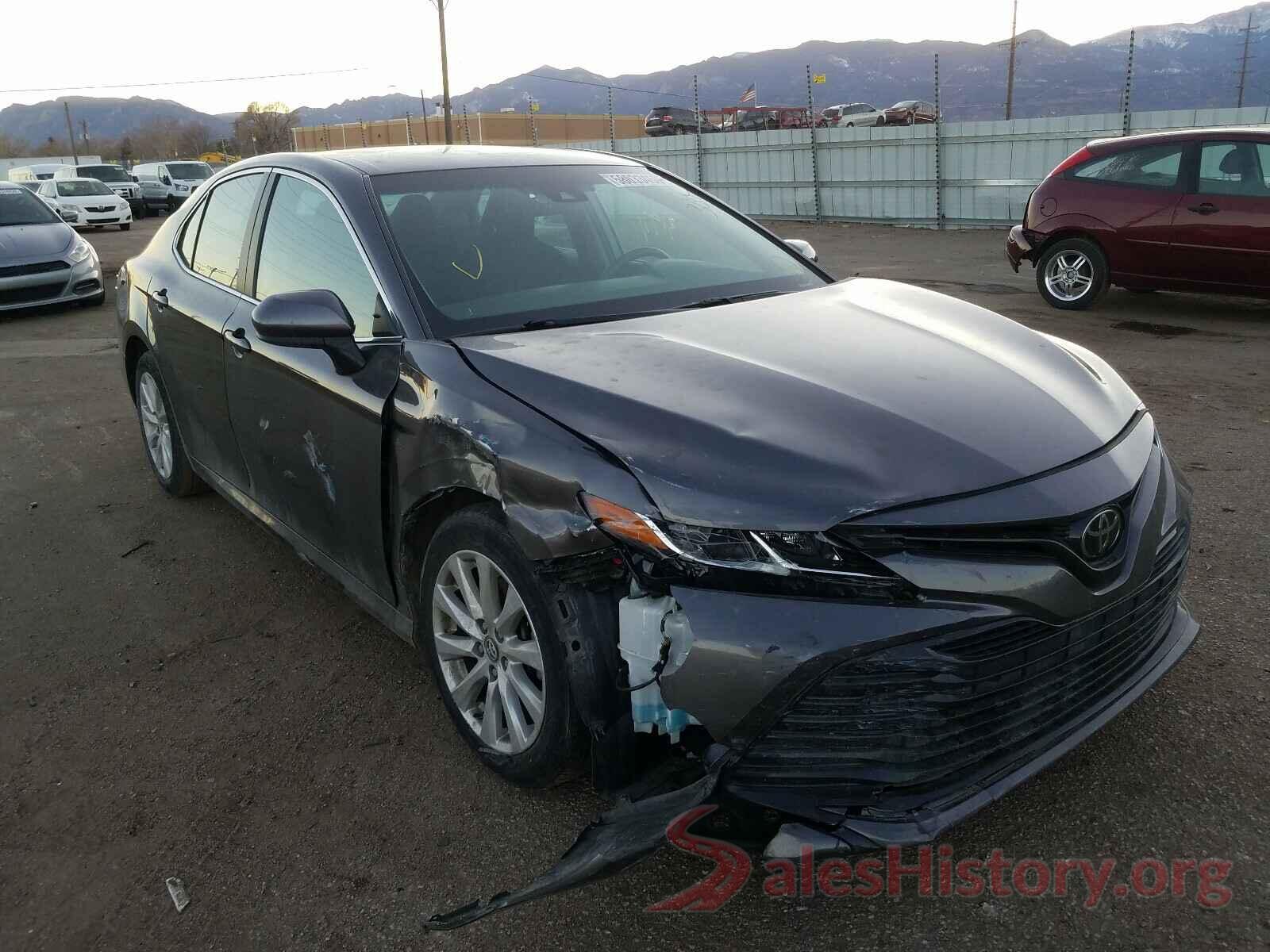 4T1B11HK3JU044808 2018 TOYOTA CAMRY