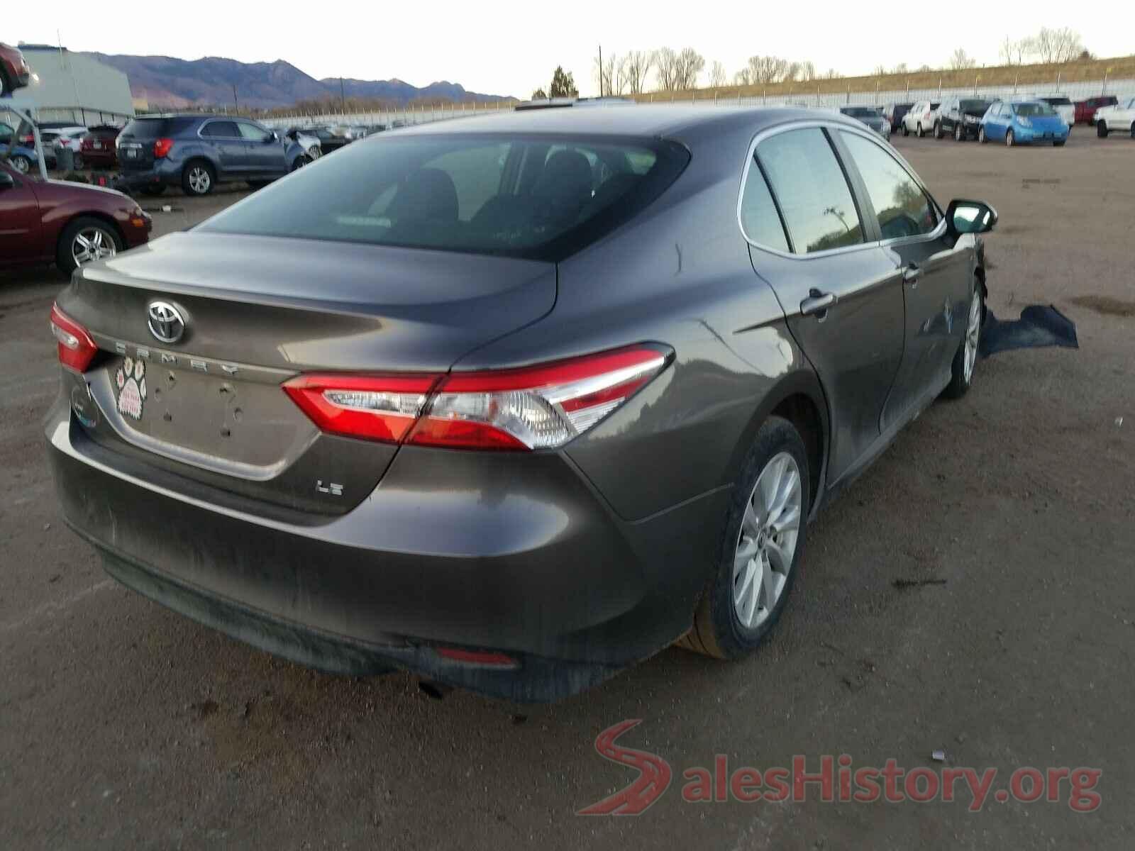 4T1B11HK3JU044808 2018 TOYOTA CAMRY