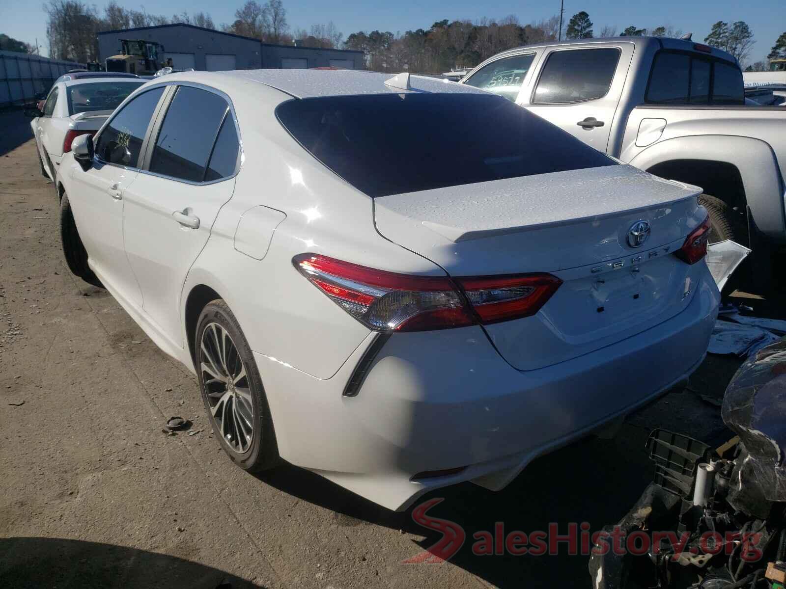 4T1G11AK3LU501698 2020 TOYOTA CAMRY