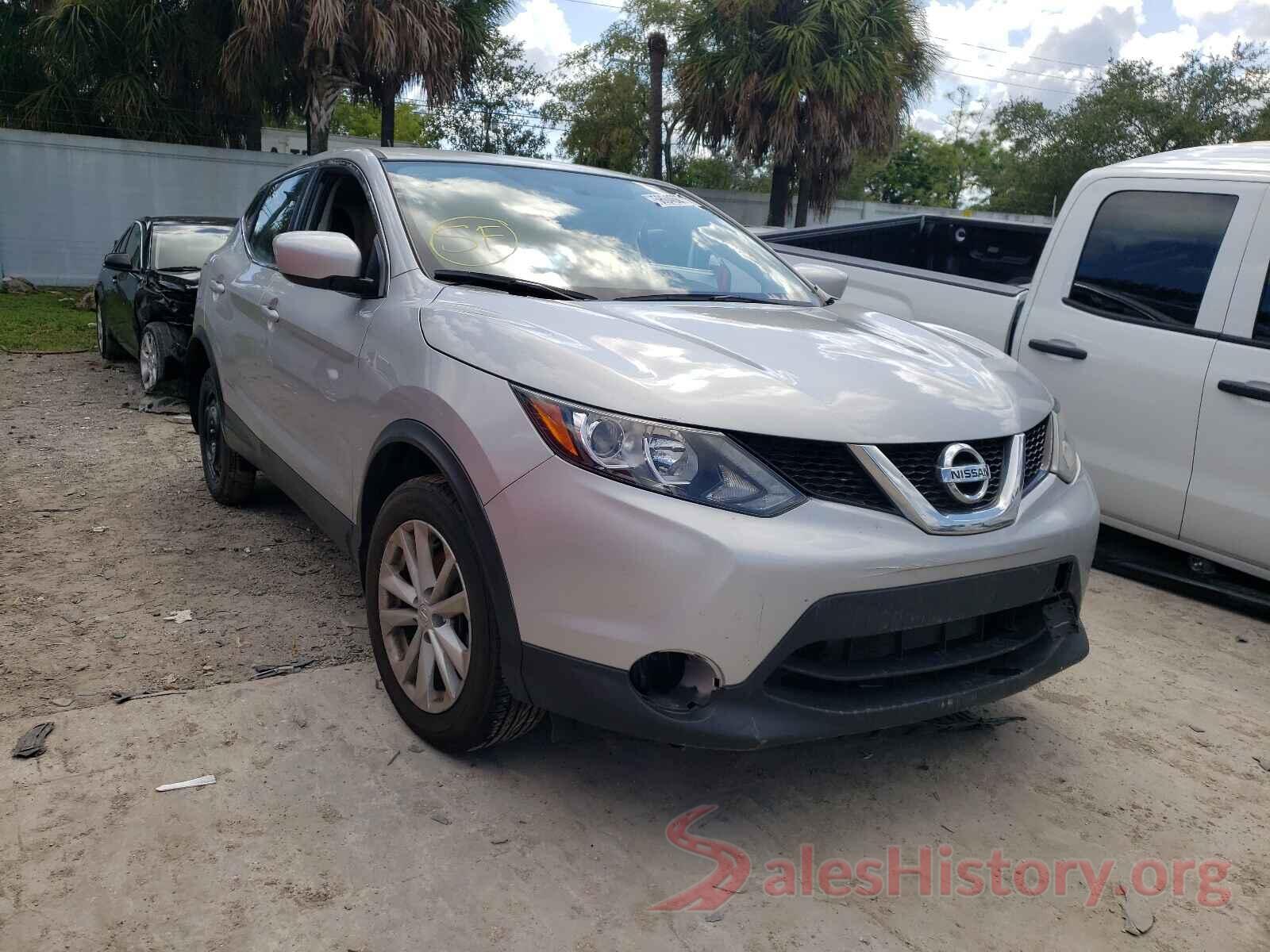 JN1BJ1CP4HW033647 2017 NISSAN ROGUE